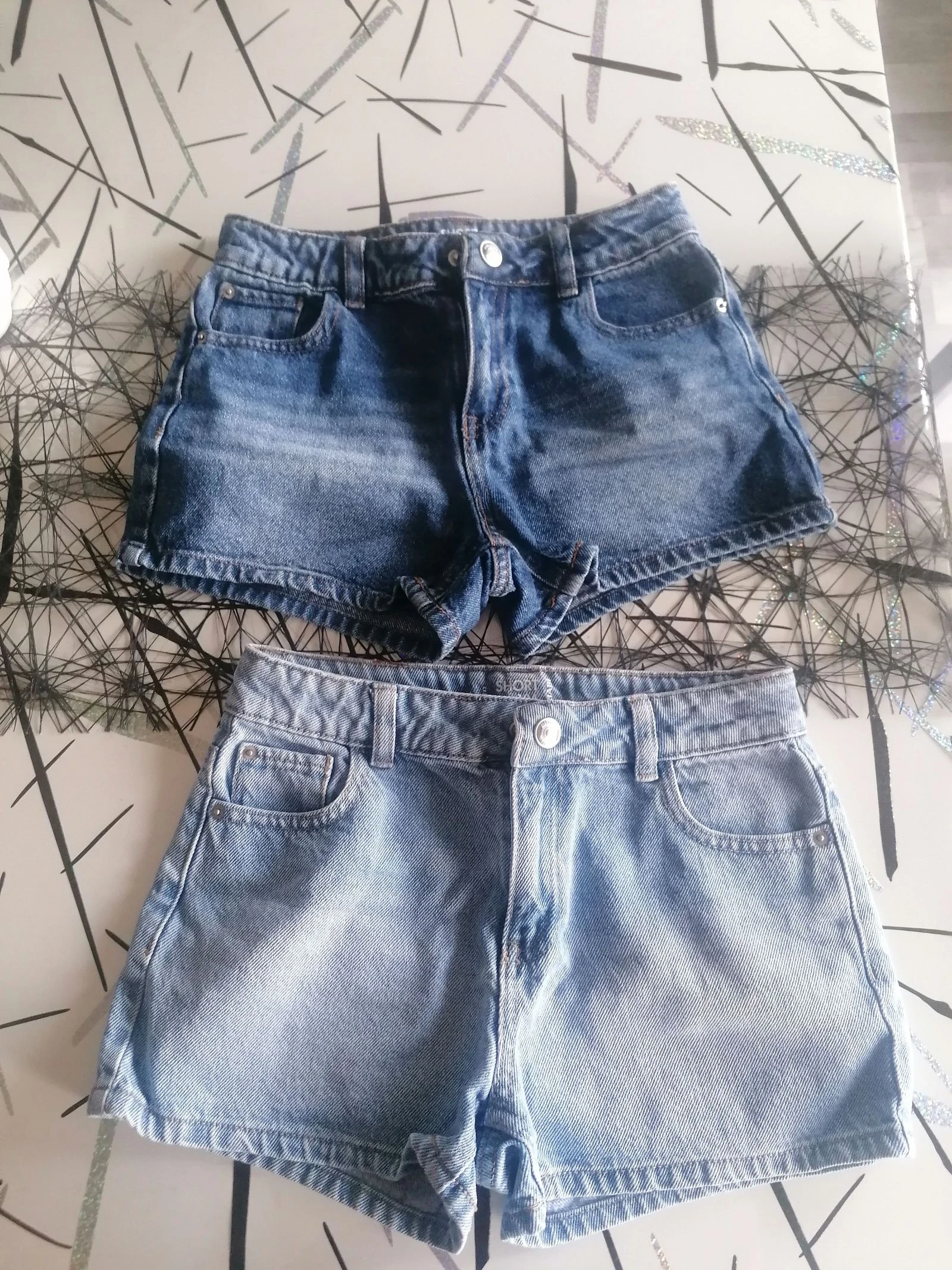 Lot of 2 denim shorts Size 10 years girl 👧🏻 – photo 2